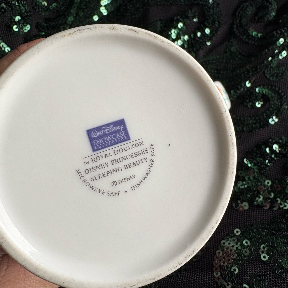 Vintage Sleeping Beauty Princess Aurora Tea cup - Picture 7 of 10